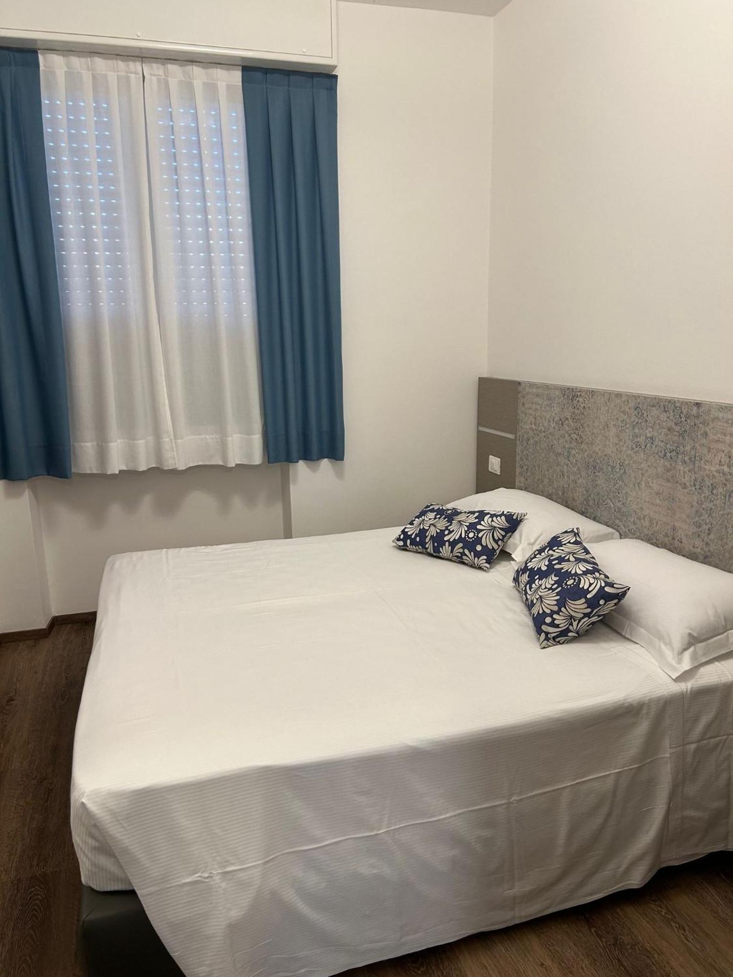 Real Park Hotel Cavi di Lavagna Quarto foto